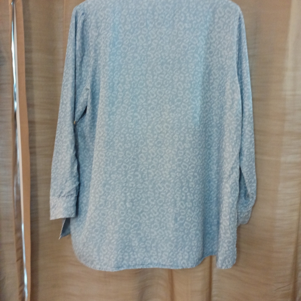 Soft Surroundings Chambray Flowy Layered Vneck Roll Tab Sleeve Blouse PXL - Picture 6 of 7